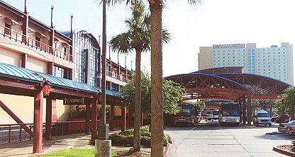 casino entrance at grand casino gulfport